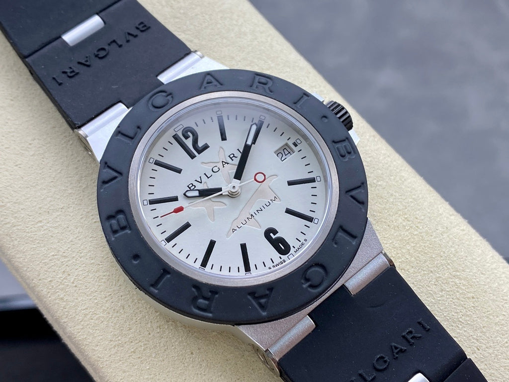 BVLGARI Aluminium White Dial – Rubber Strap