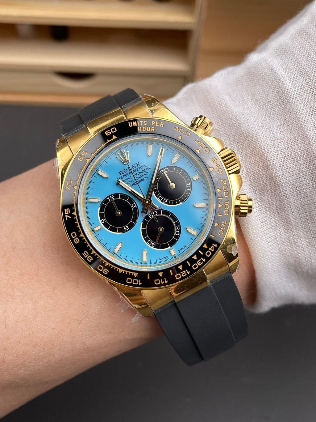 Rolex Daytona - Turquoise Blue Yellow Gold
