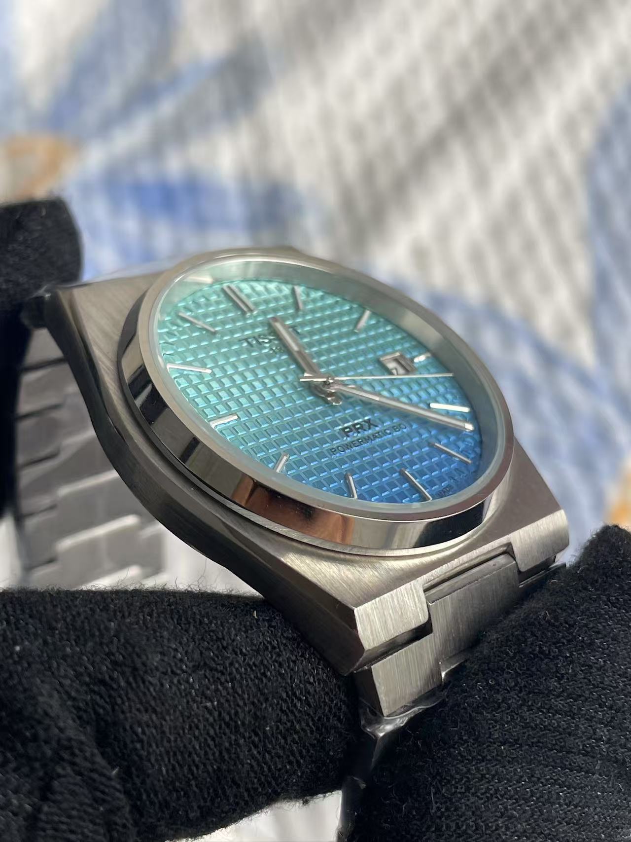 Tissot PRX Powermatic 80 Tiffany Blue – Stainless Steel