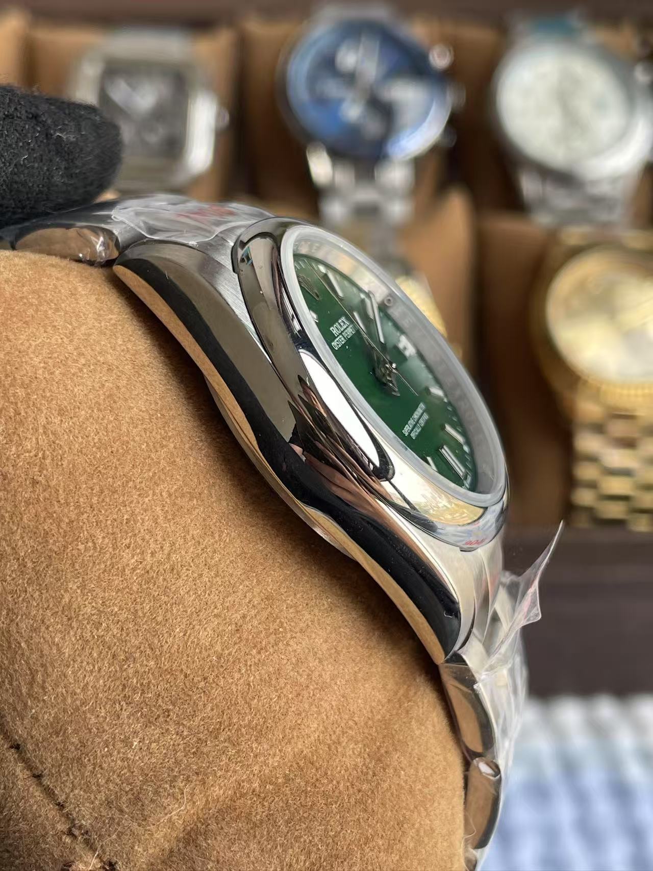 Rolex Oyster Perpetual Green Dial – Stainless Steel