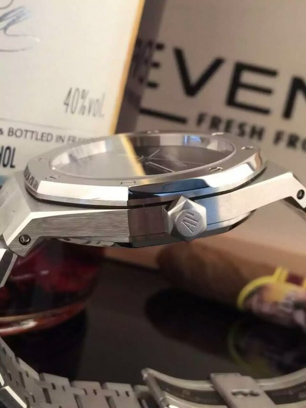 Audemars Piguet Royal Oak – Black Dial