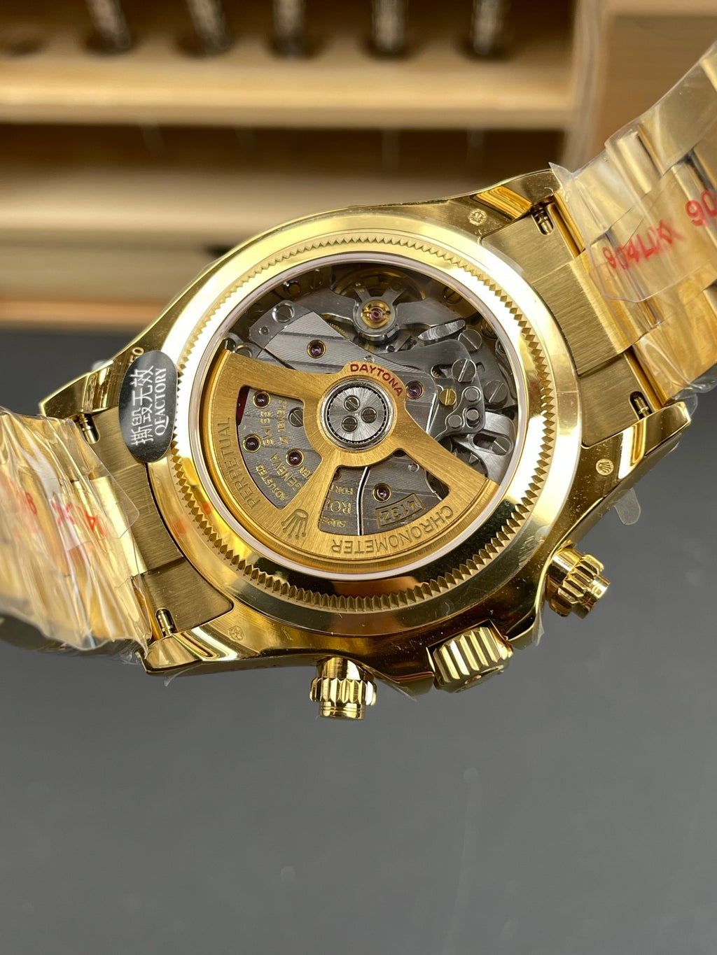 Rolex Daytona - Yellow Gold Meteorite