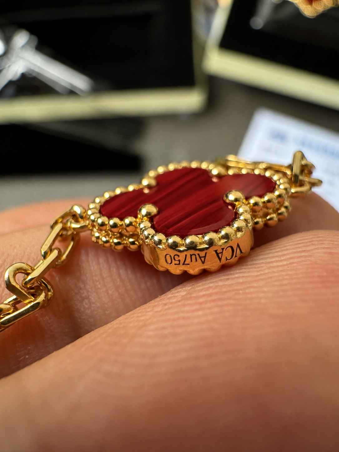Van Cleef & Arpels Vintage Alhambra Bracelet, 5 Motifs – Carnelian Yellow Gold