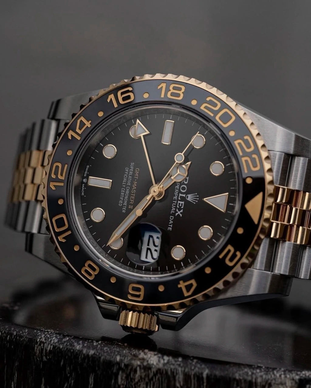 Rolex GMT-Master II 126713GRNR “Yellow Gold Jubilee” Super Clone