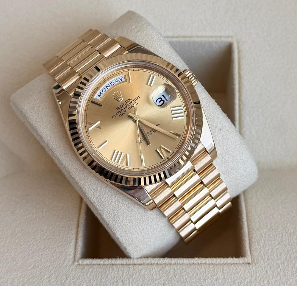 Rolex DayDate 40 - Yellow Gold